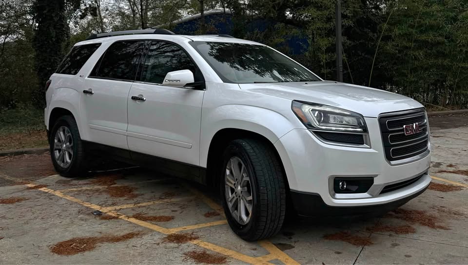 2016 GMC Acadia SLT-1's photo