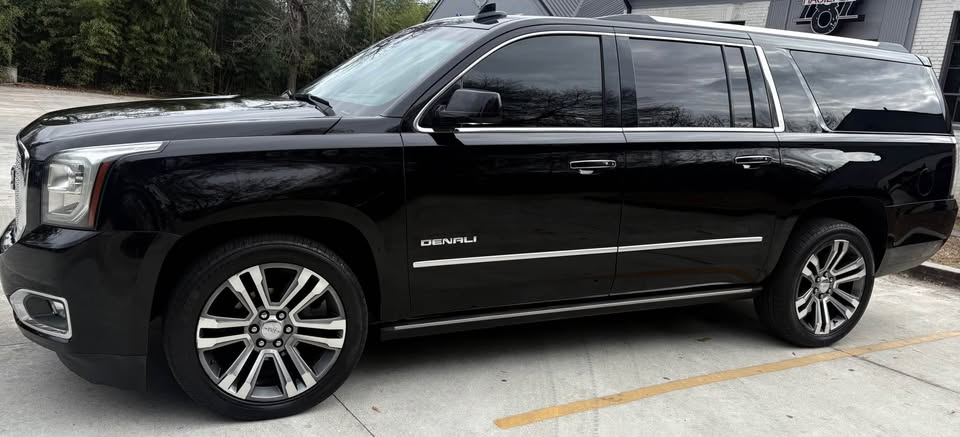 2017 GMC Yukon XL Denali's photo