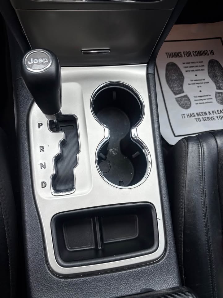 2011 Jeep Grand Cherokee Limited - Photo 9