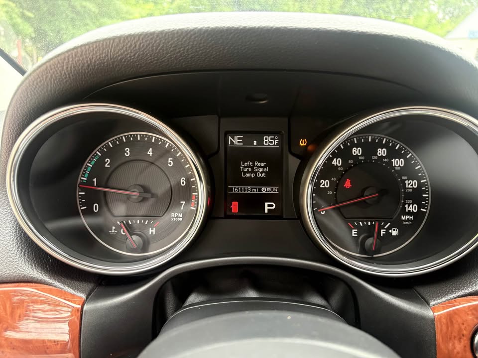 2011 Jeep Grand Cherokee Limited - Photo 8