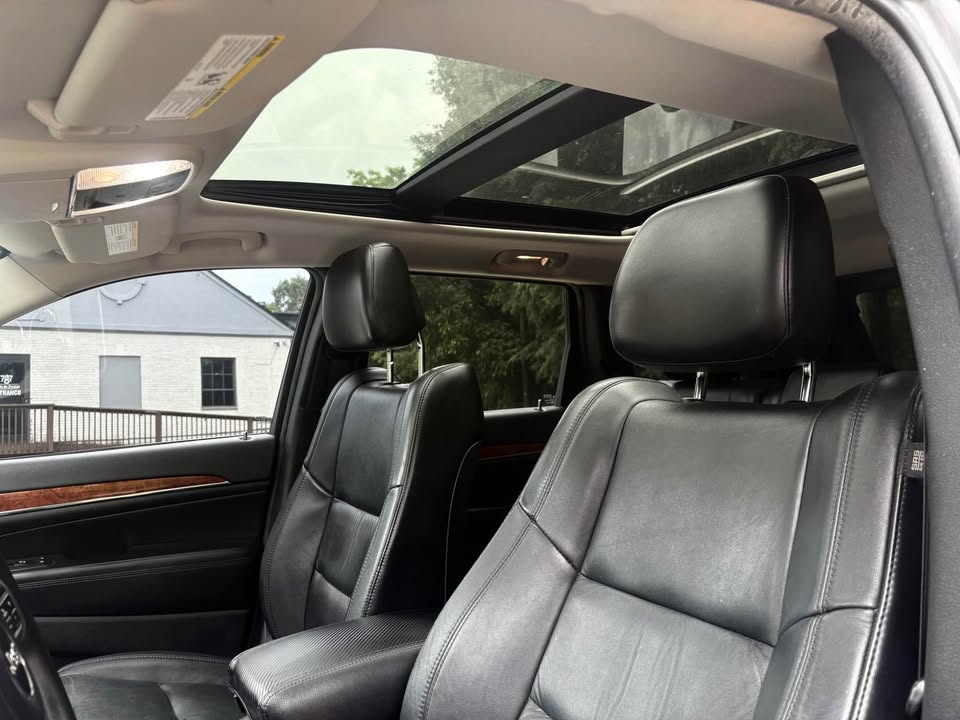 2011 Jeep Grand Cherokee Limited - Photo 11