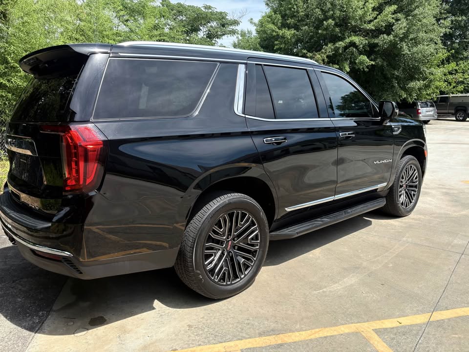 2022 GMC Yukon SLT - Photo 6