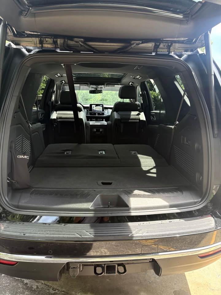 2022 GMC Yukon SLT - Photo 19