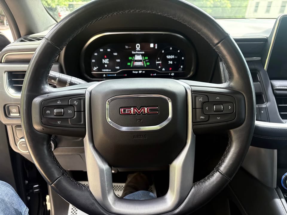 2022 GMC Yukon SLT - Photo 17