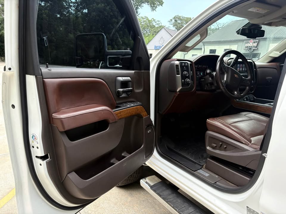 2016 Chevrolet Silverado 2500HD High Country - Photo 9
