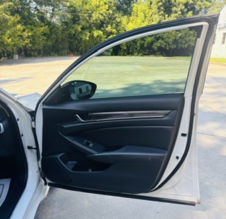 2021 Honda Accord Sport SE - Photo 9