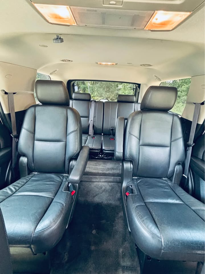 2011 Cadillac Escalade Premium - Photo 20